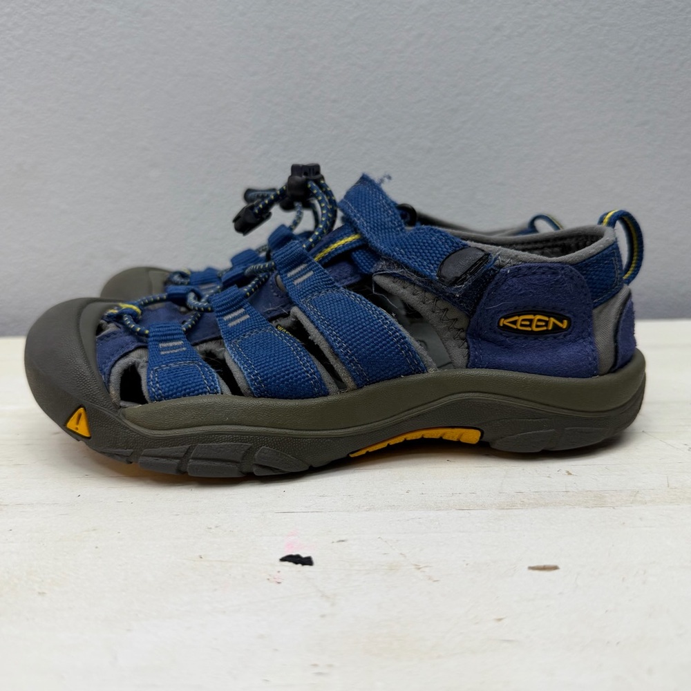Keen Blue Newport H2 Sandals Size 2 Boys